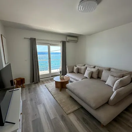 Apartmán Four Star Seafront With Parking Podstrana